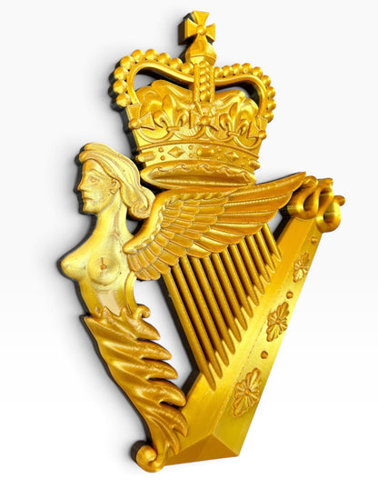 Ulster Defence Regiment cap badge – front view of the Maid of Erin harp beneath St Edward's Crown