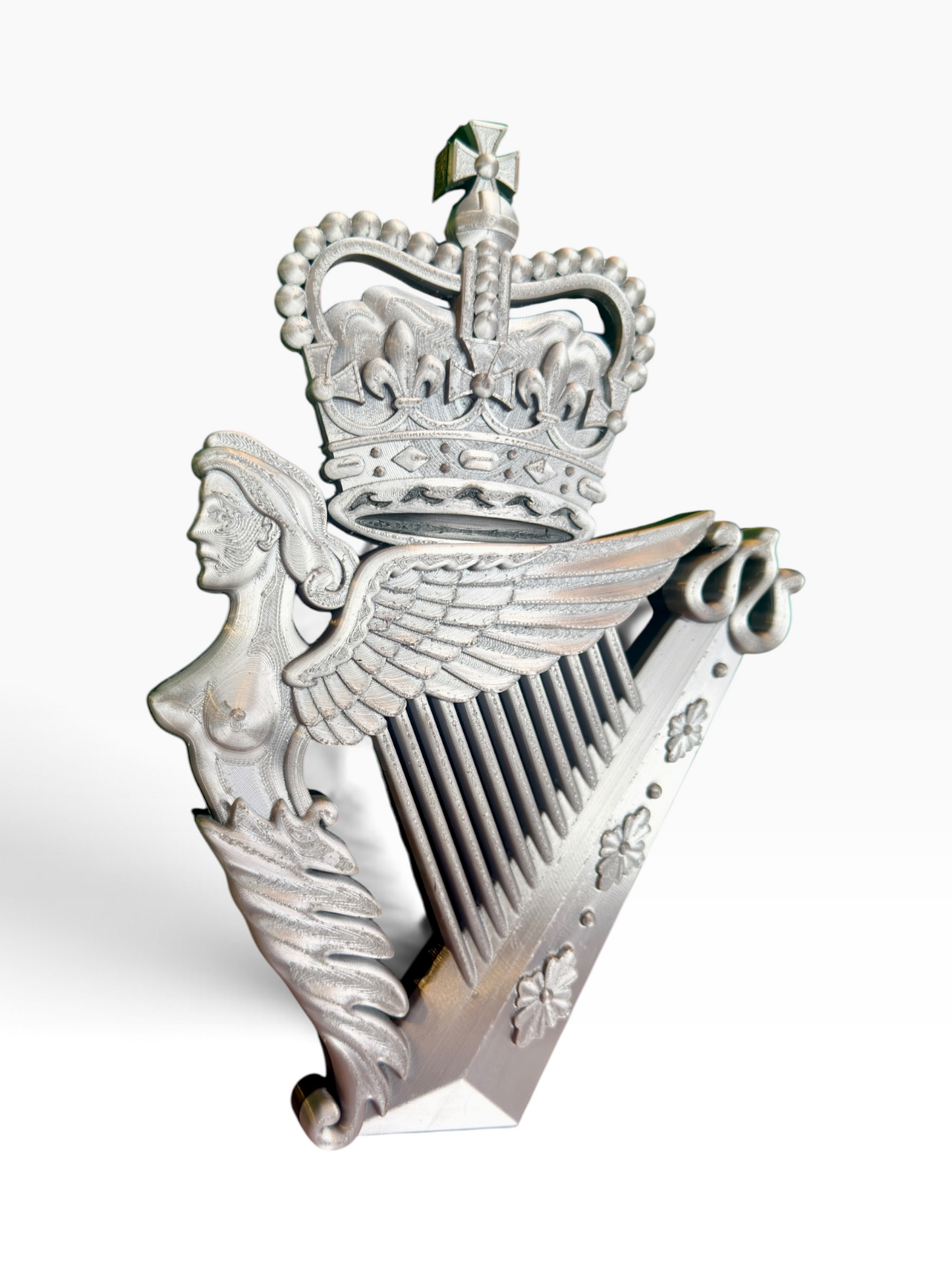 Royal Irish Regiment Queen's Crown Cap Badge - Precision Military Emblems 