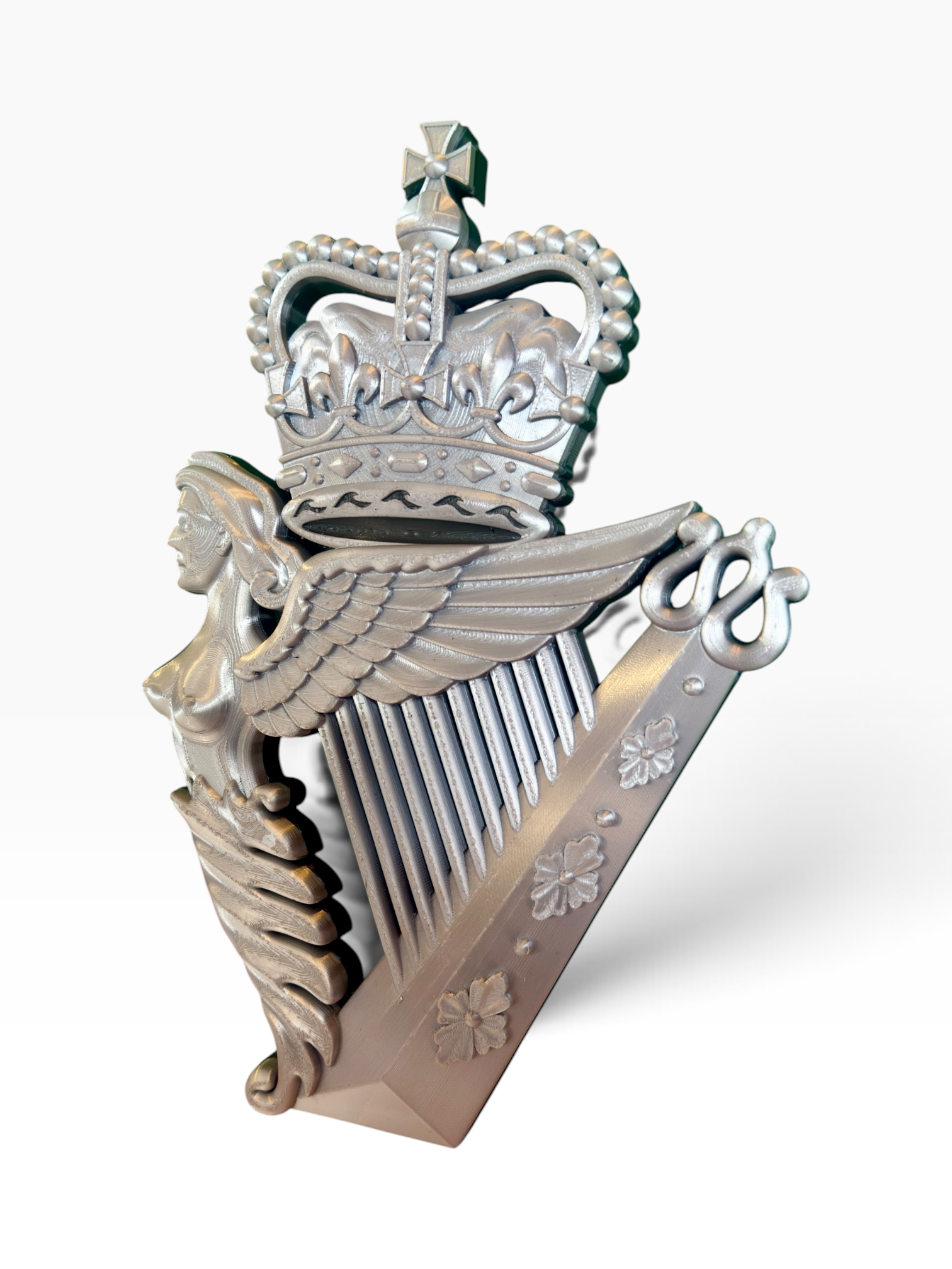 Royal Irish Regiment Queen's Crown Cap Badge - Precision Military Emblems 