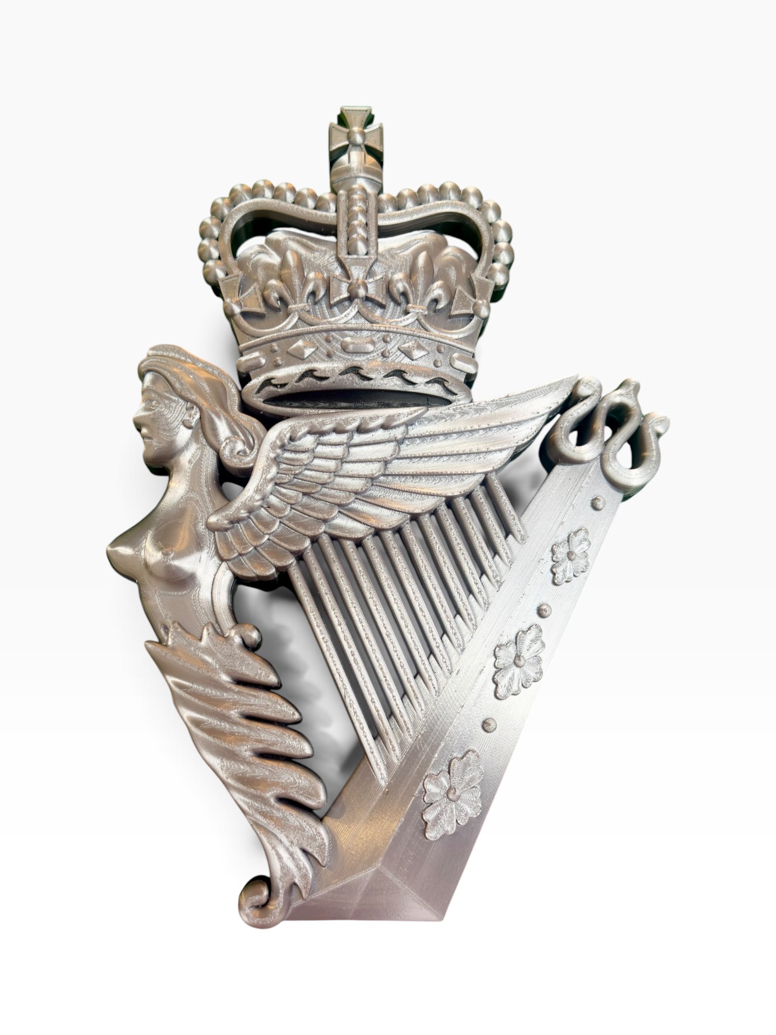 Royal Irish Regiment Queen's Crown Cap Badge - Precision Military Emblems 