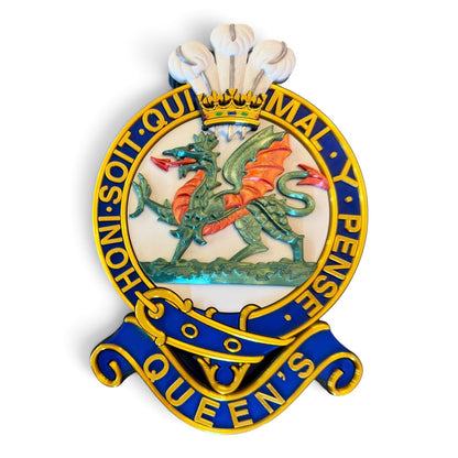 Queen's Regiment Cap Badge - Precision Military Emblems 